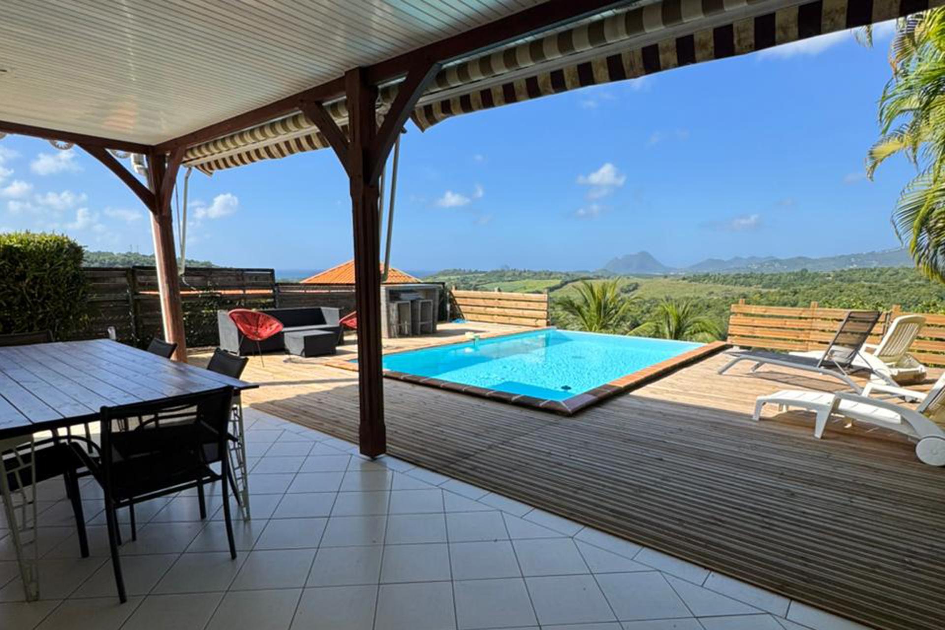 3 Location villa avec piscine sainte luce martinique-coin repas